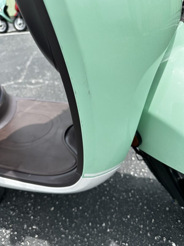 2022 Light Green ScootStar Honeystar (Ref# 3852) Like New! - Image 7