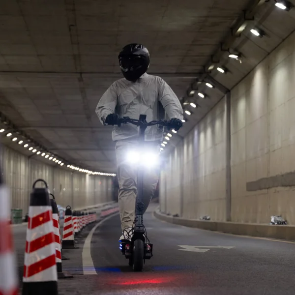 Hiboy TITAN Pro Electric Scooter - Image 18