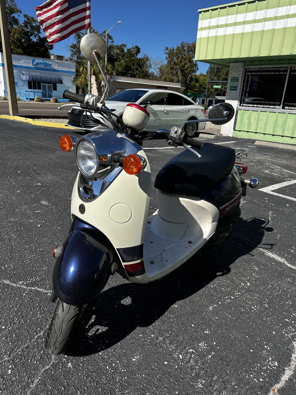 2014 Red White and Blue Yamaha Vino (Ref# 2852)