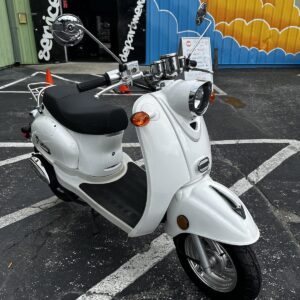 2023 White Wolf Islander Scooter (Ref# 9498)