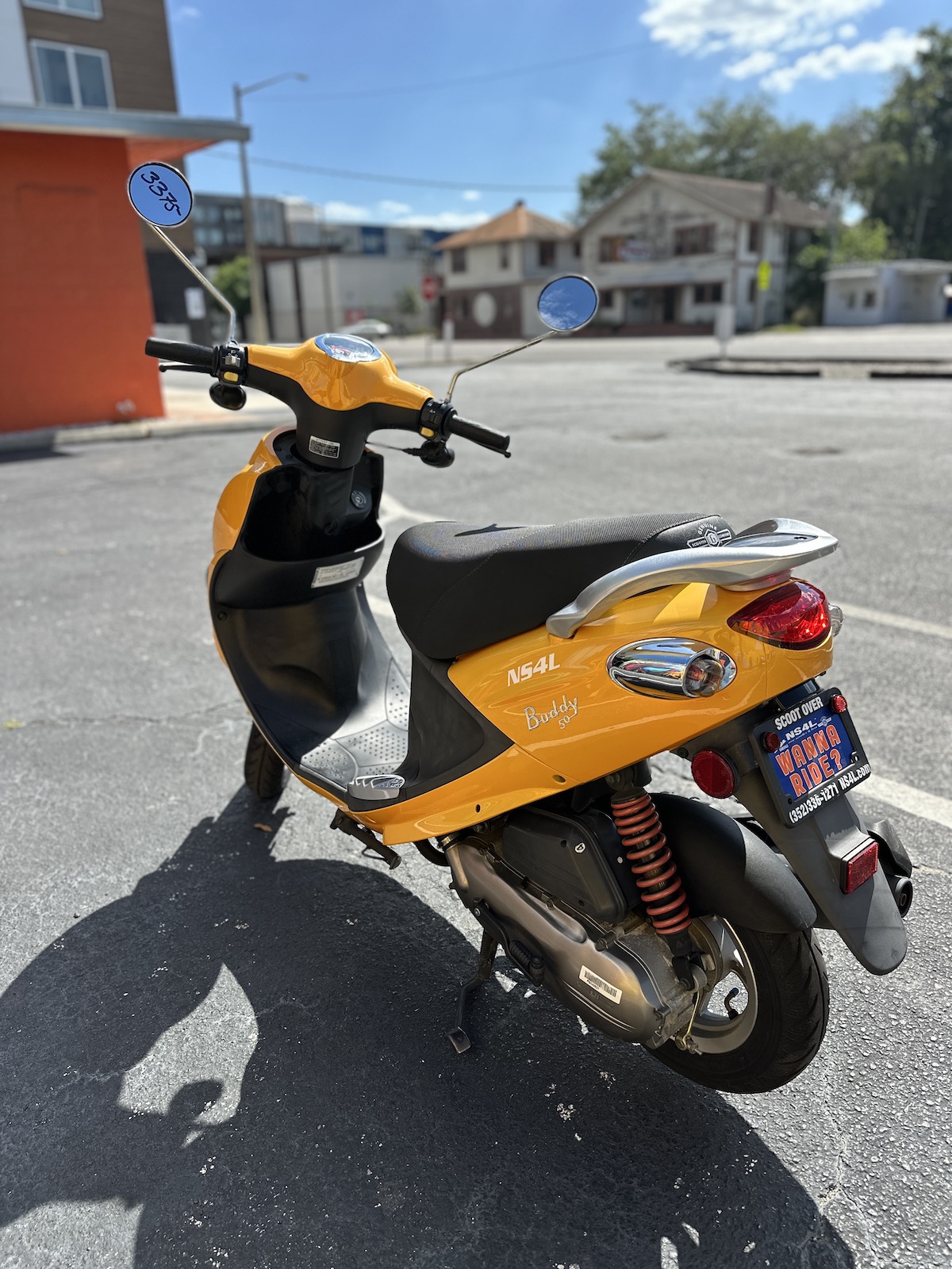 2023 Tangerine Genuine Buddy Scooter (Ref# 3375) - Image 9