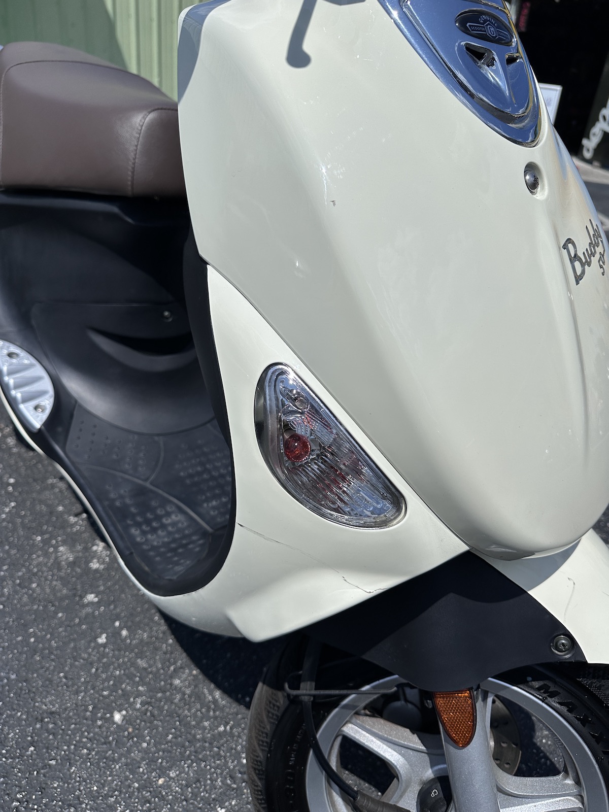 2024 Vanilla Genuine Buddy Scooter (Ref# 5364) - LOW MILEAGE - 1 YEAR WARRANTY INCLUDED! - Image 8