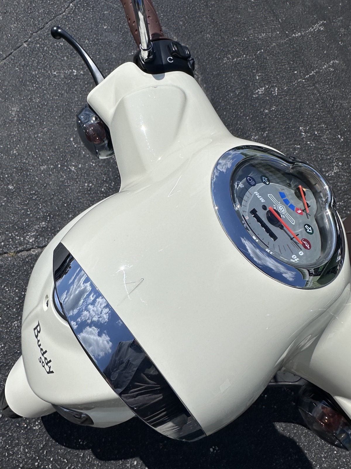 2024 Vanilla Genuine Buddy Scooter (Ref# 5364) - LOW MILEAGE - 1 YEAR WARRANTY INCLUDED! - Image 9