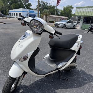 2022 White Genuine Buddy Scooter (Ref# 1827)