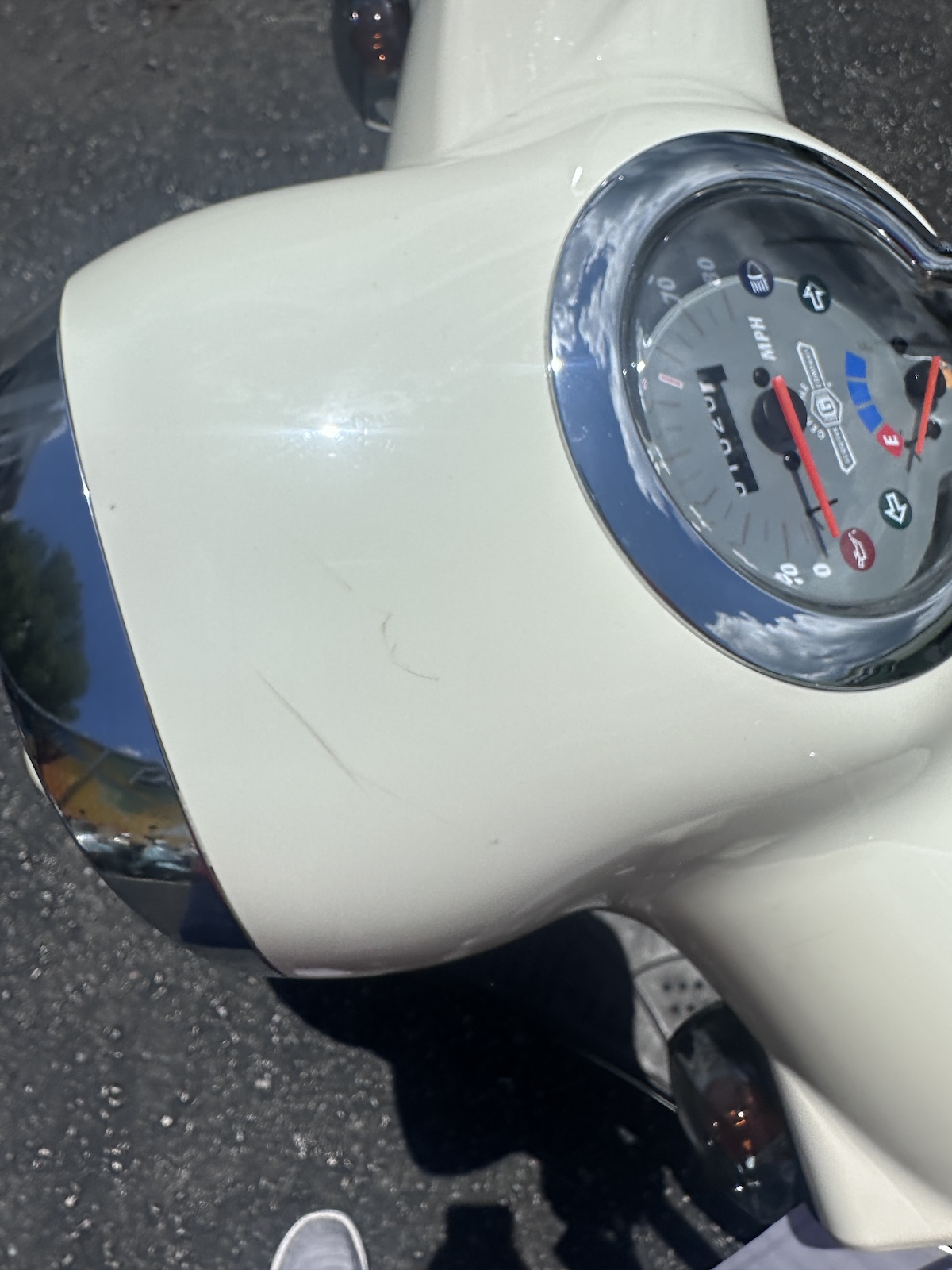 2025 Vanilla Genuine Buddy Scooter (Ref# 5489) - LOW MILEAGE - 1 YEAR WARRANTY INCLUDED! - Image 10