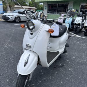2023 White Wolf Islander Scooter (Ref# 3924) - LOW MILEAGE
