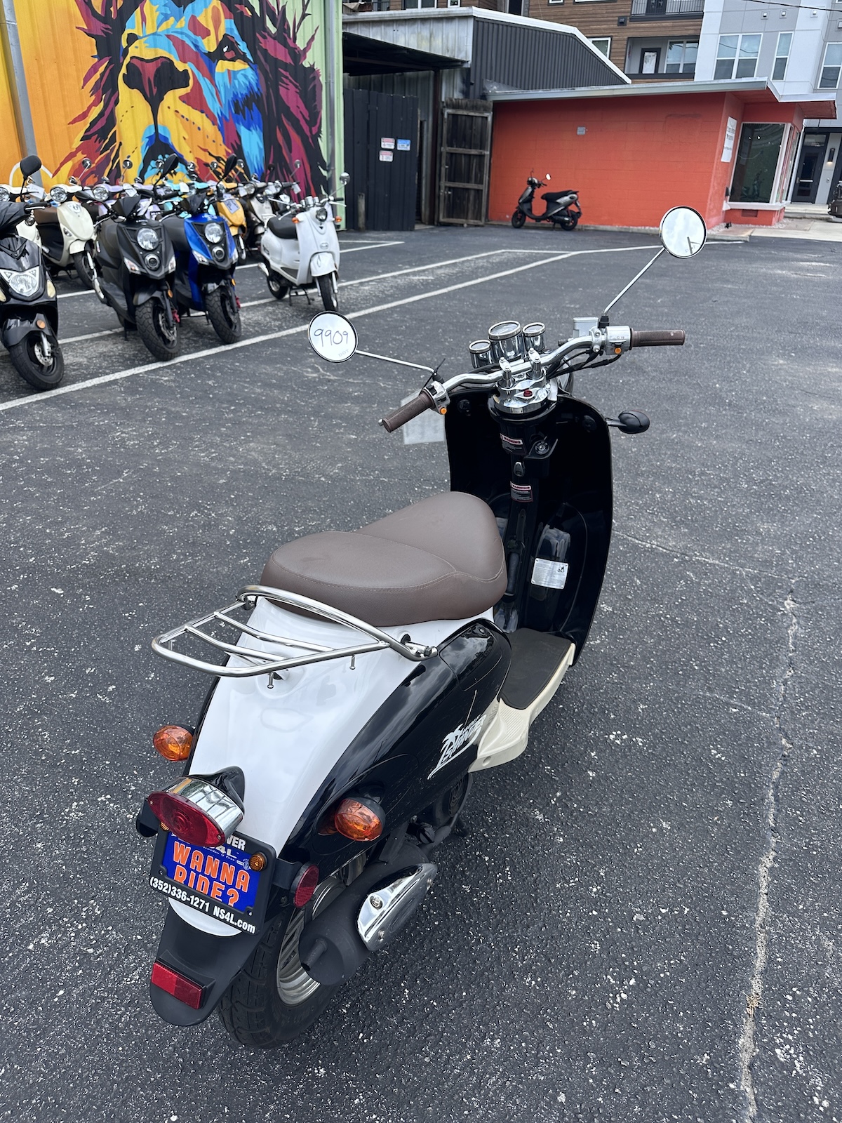 2022 Black Wolf Islander Scooter (Ref# 9909) - Image 7