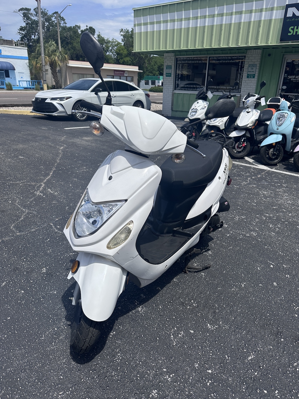 2019 White Wolf RX-50 Scooter (Ref# 3570)