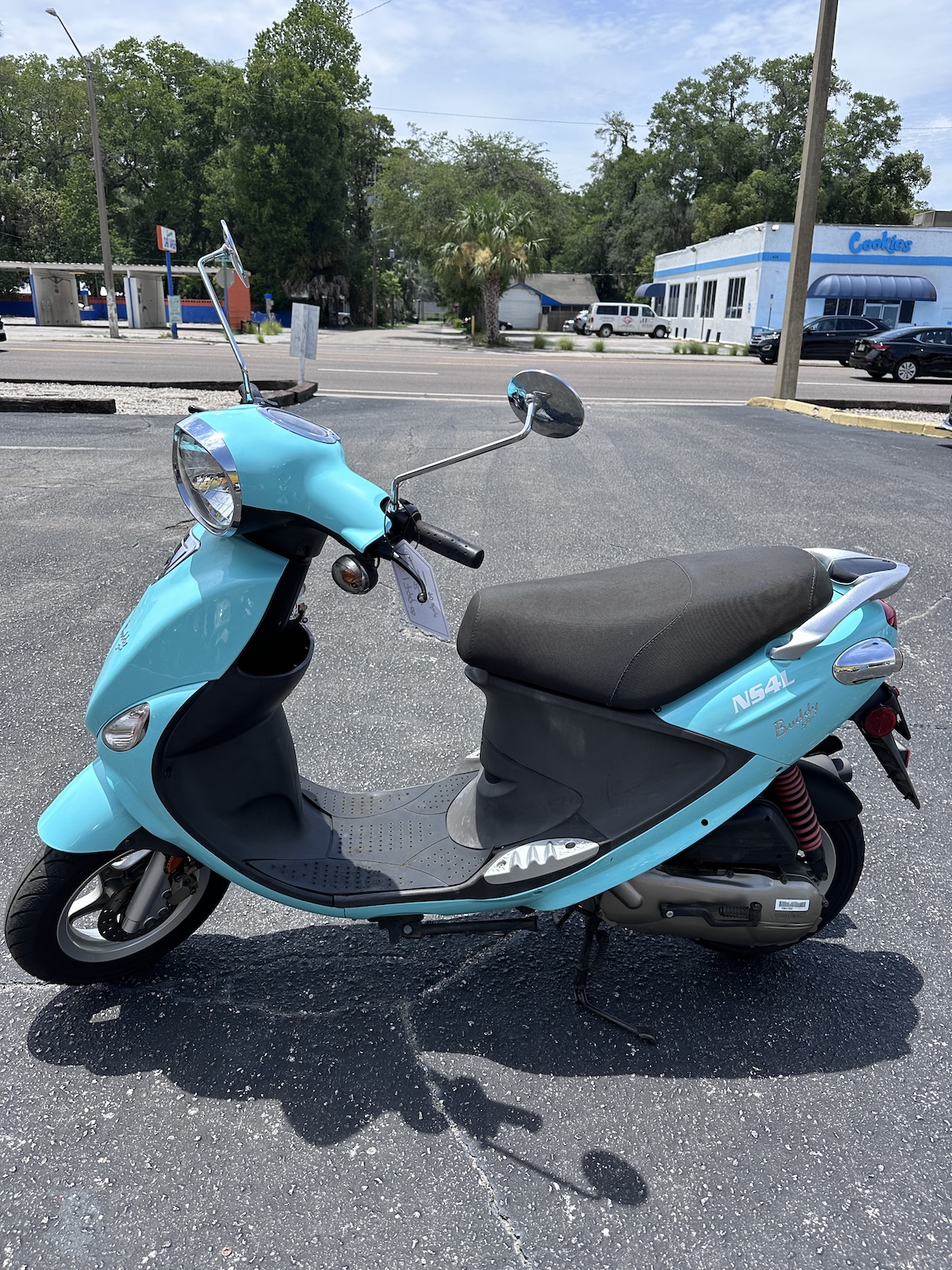 2022 Turquoise Genuine Buddy Scooter (Ref# 1219) - Image 2