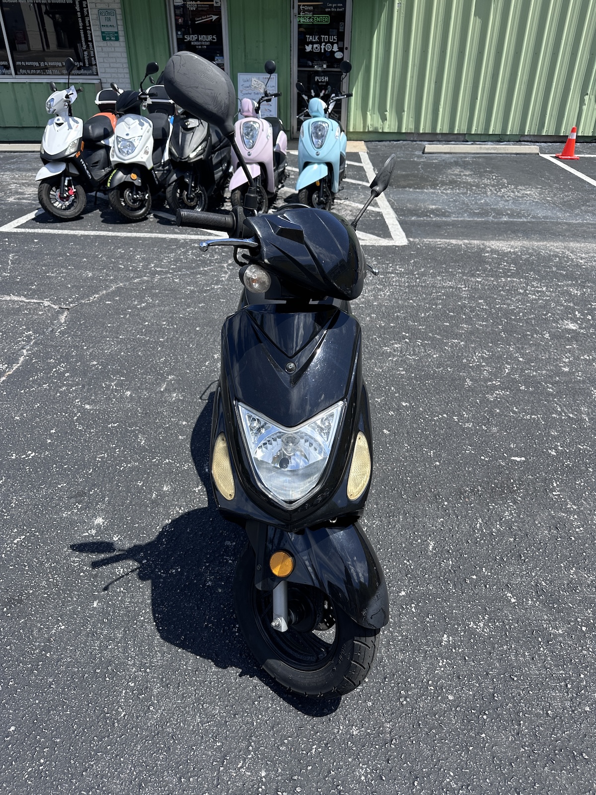 2020 Black Wolf RX-50 Scooter (Ref# 3505) - Image 4