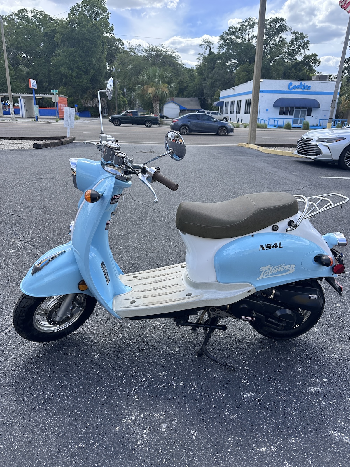 2022 Black Wolf Islander Scooter (Ref# 9878) - Image 2