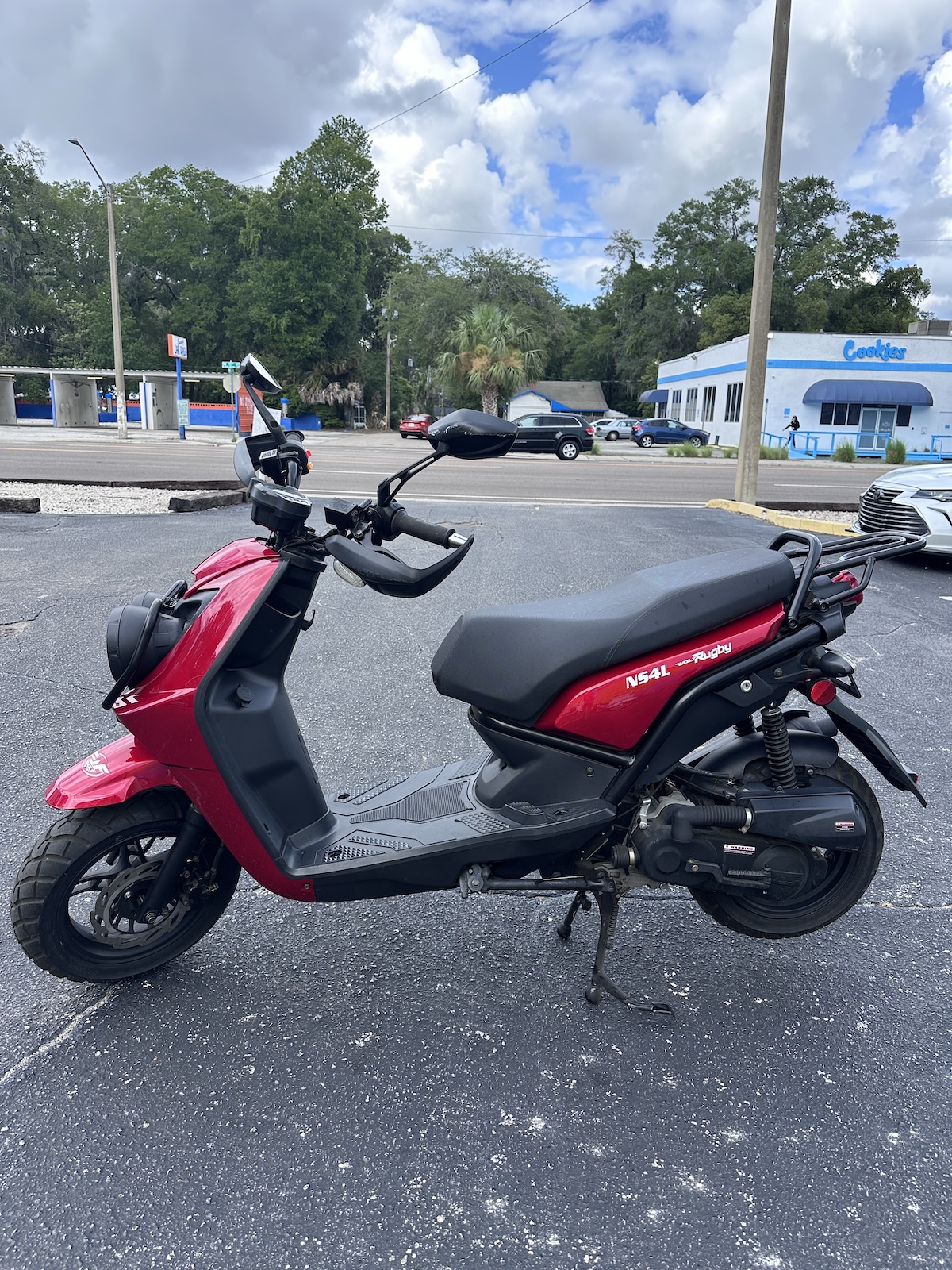 2023 Red Wolf Rugby Scooter (Ref# 8137) - LOW MILEAGE - Image 2