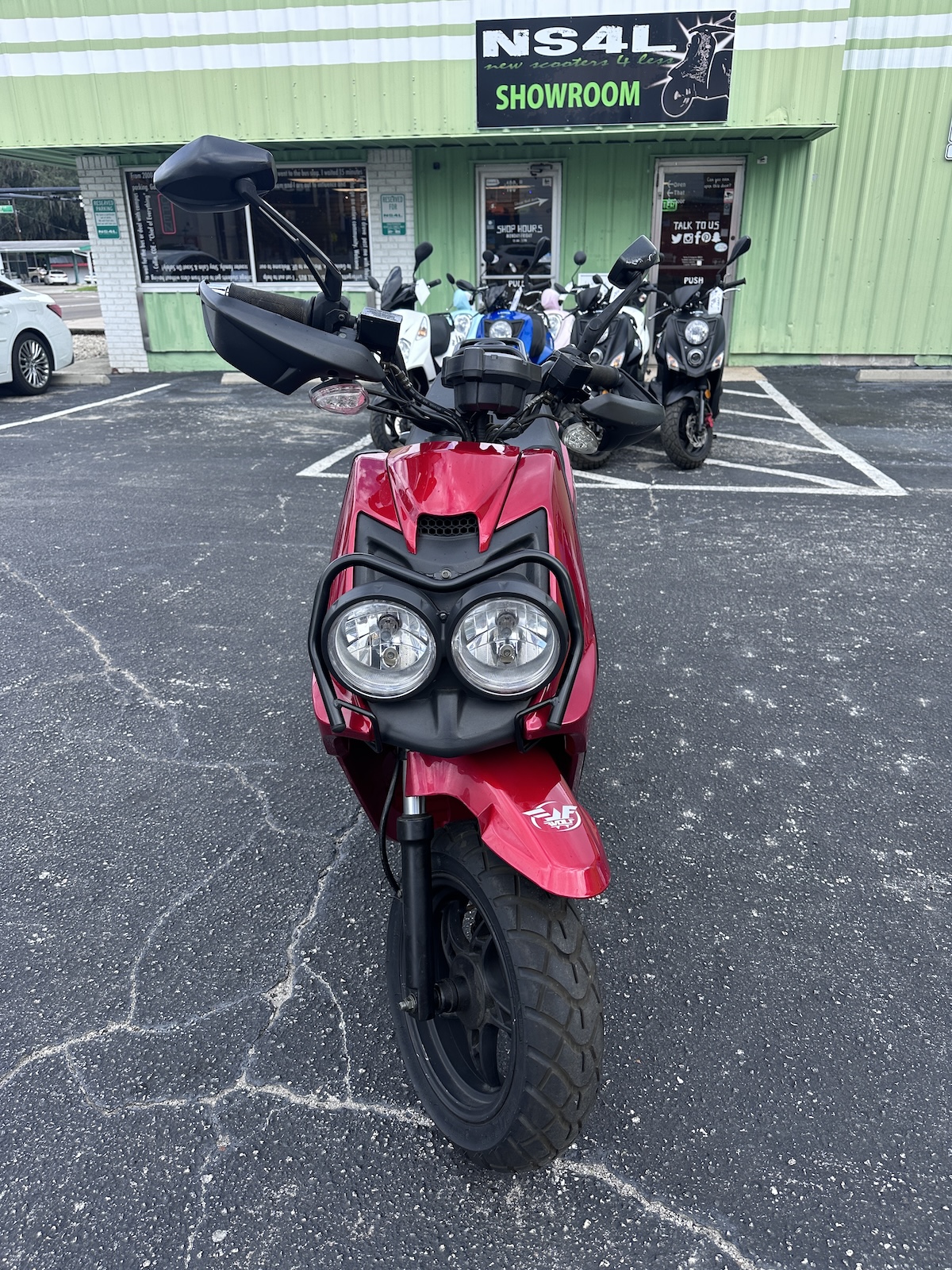 2023 Red Wolf Rugby Scooter (Ref# 8137) - LOW MILEAGE - Image 4