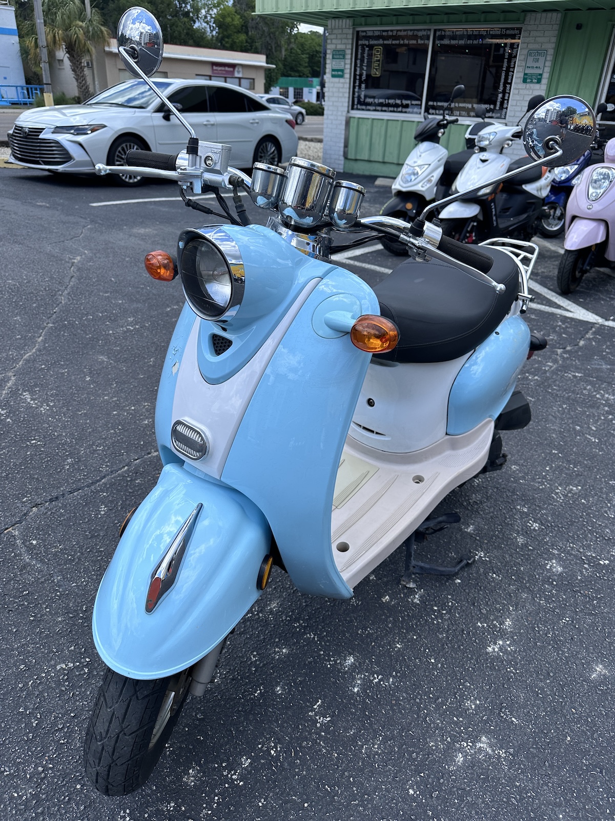 2020 Sky Blue Wolf Islander Scooter (Ref# 3615) - Image 3