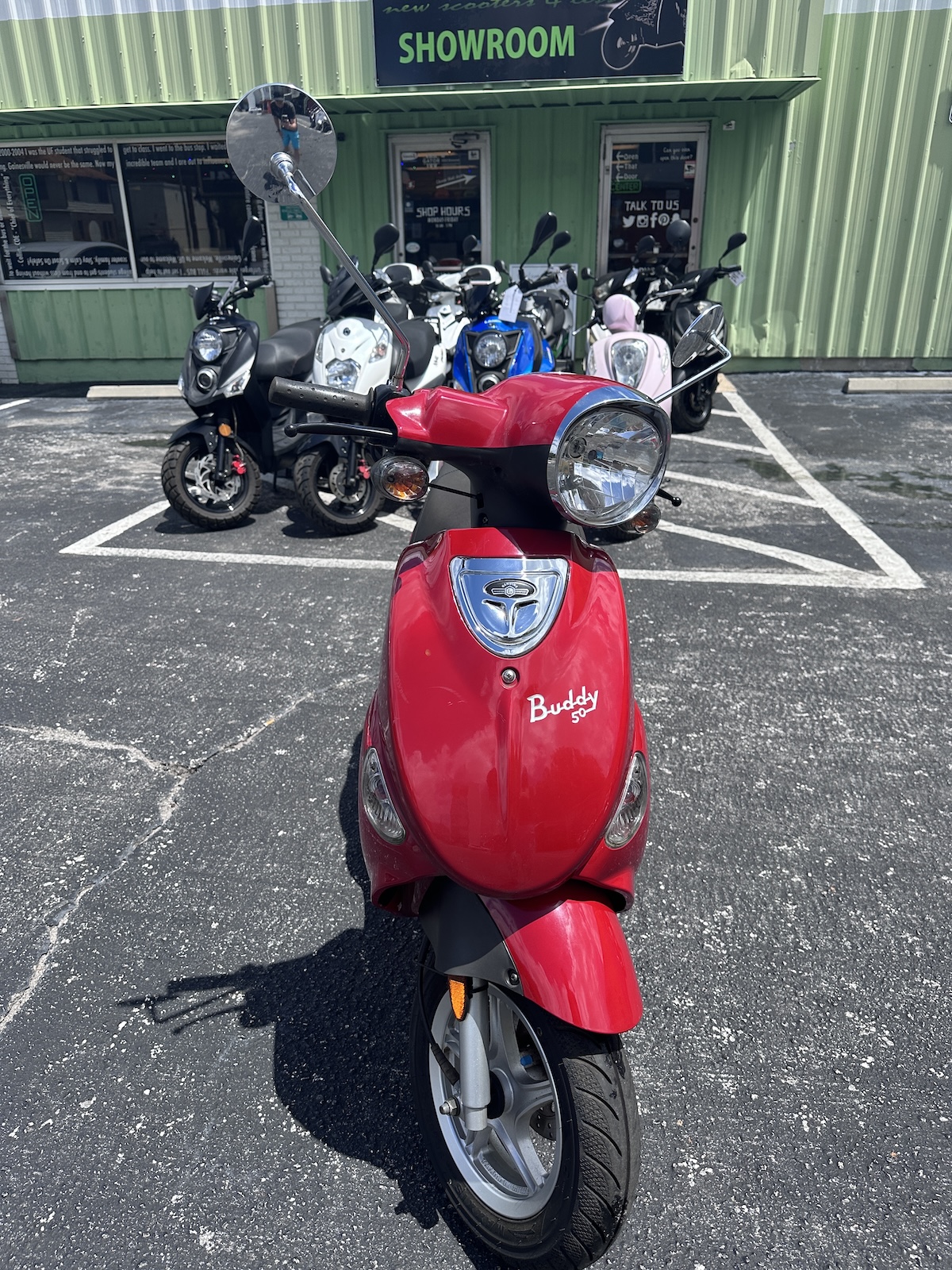 2023 Red Genuine Buddy Scooter (Ref# 4083) - Image 4
