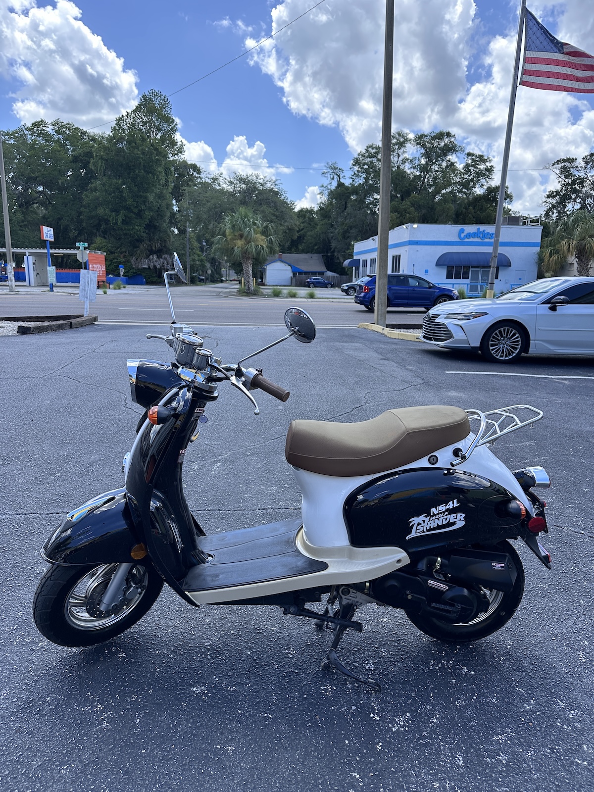 2025 Black Wolf Islander Scooter (Ref# 2219) - Image 2