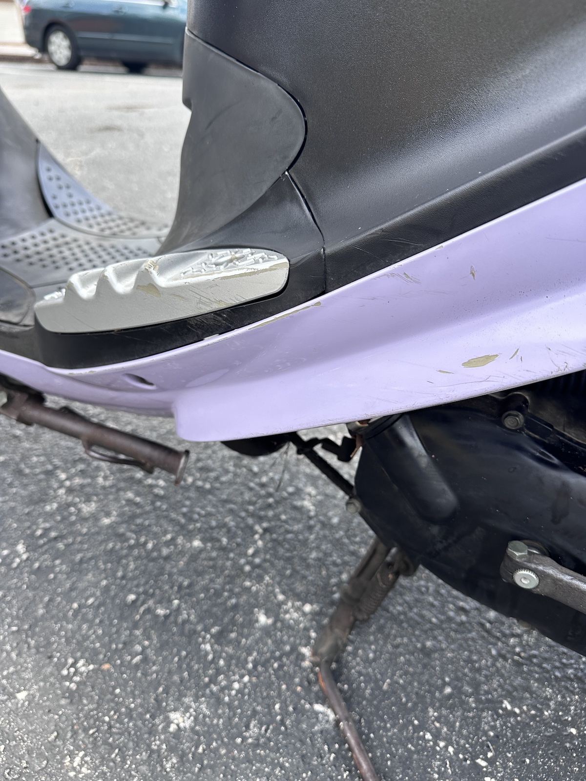 2018 Lavender Genuine Buddy Scooter (Ref# 3413) - Image 10