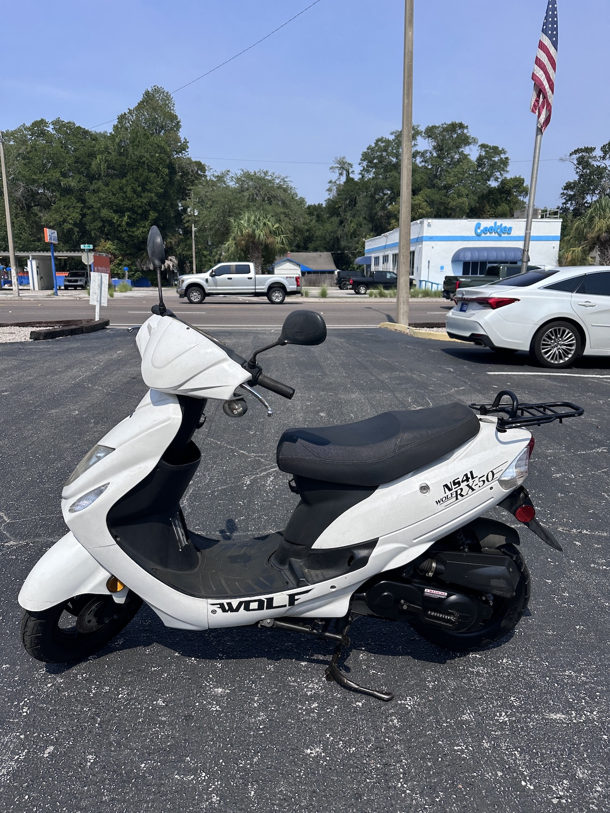 2021 White Wolf RX-50 Scooter (Ref# 0461) - Image 2