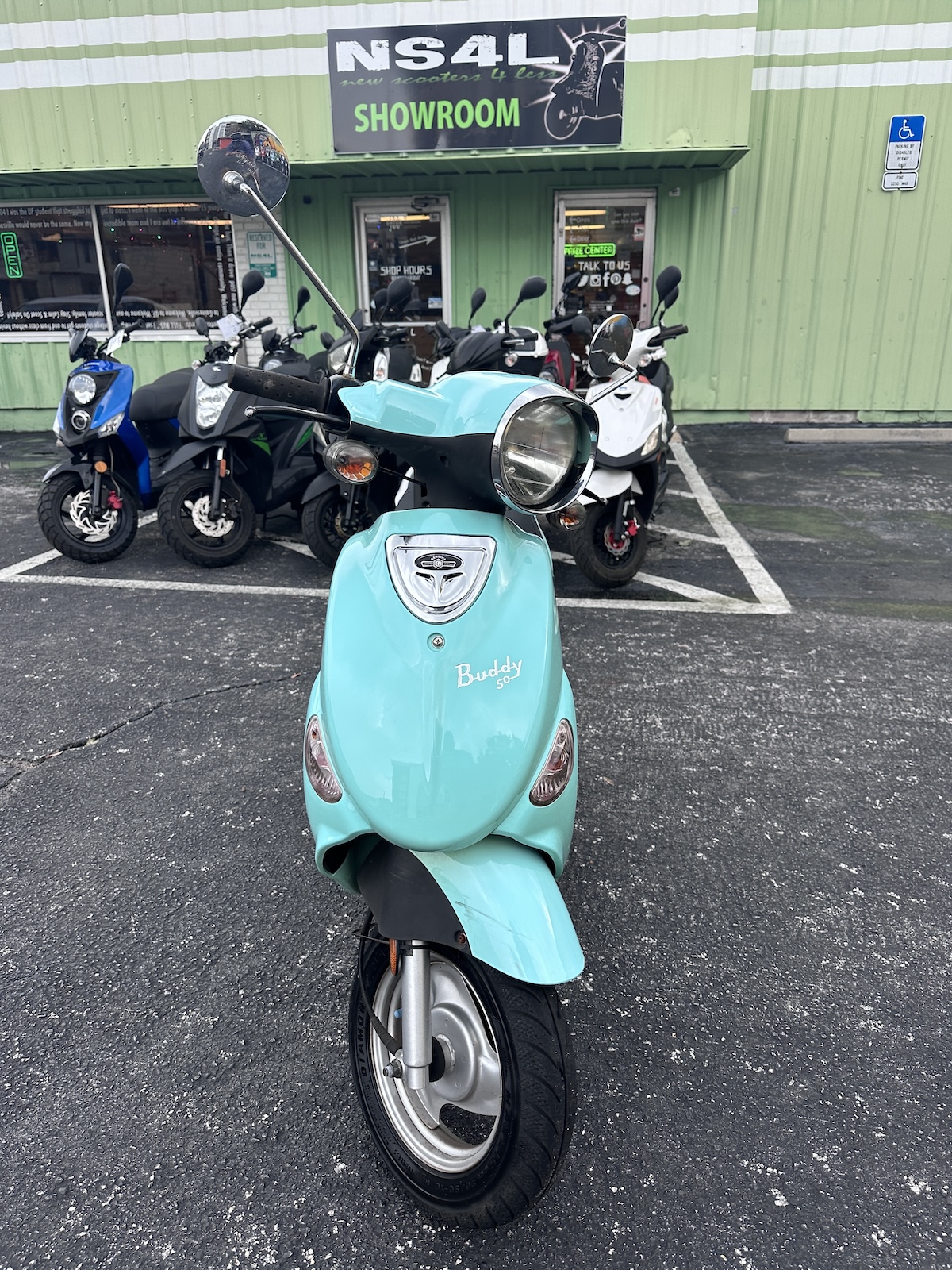 2018 Seafoam Genuine Buddy Scooter (Ref# 3221) - Image 4