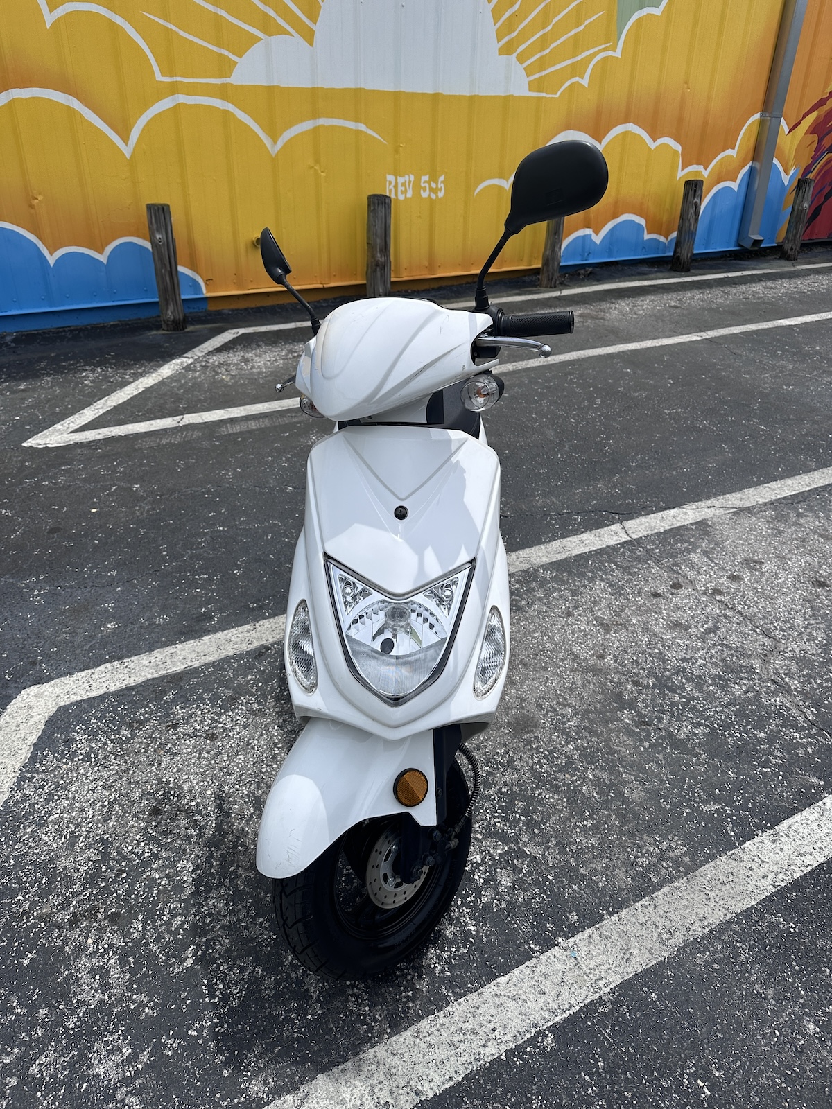 2023 White Wolf RX50 Scooter (Ref# 2755) - Image 4