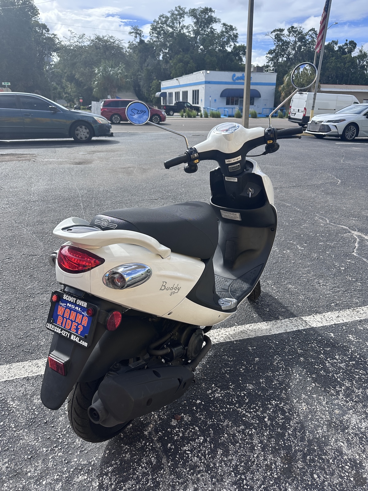 2019 White Genuine Buddy Scooter (Ref# 5299) - Image 7