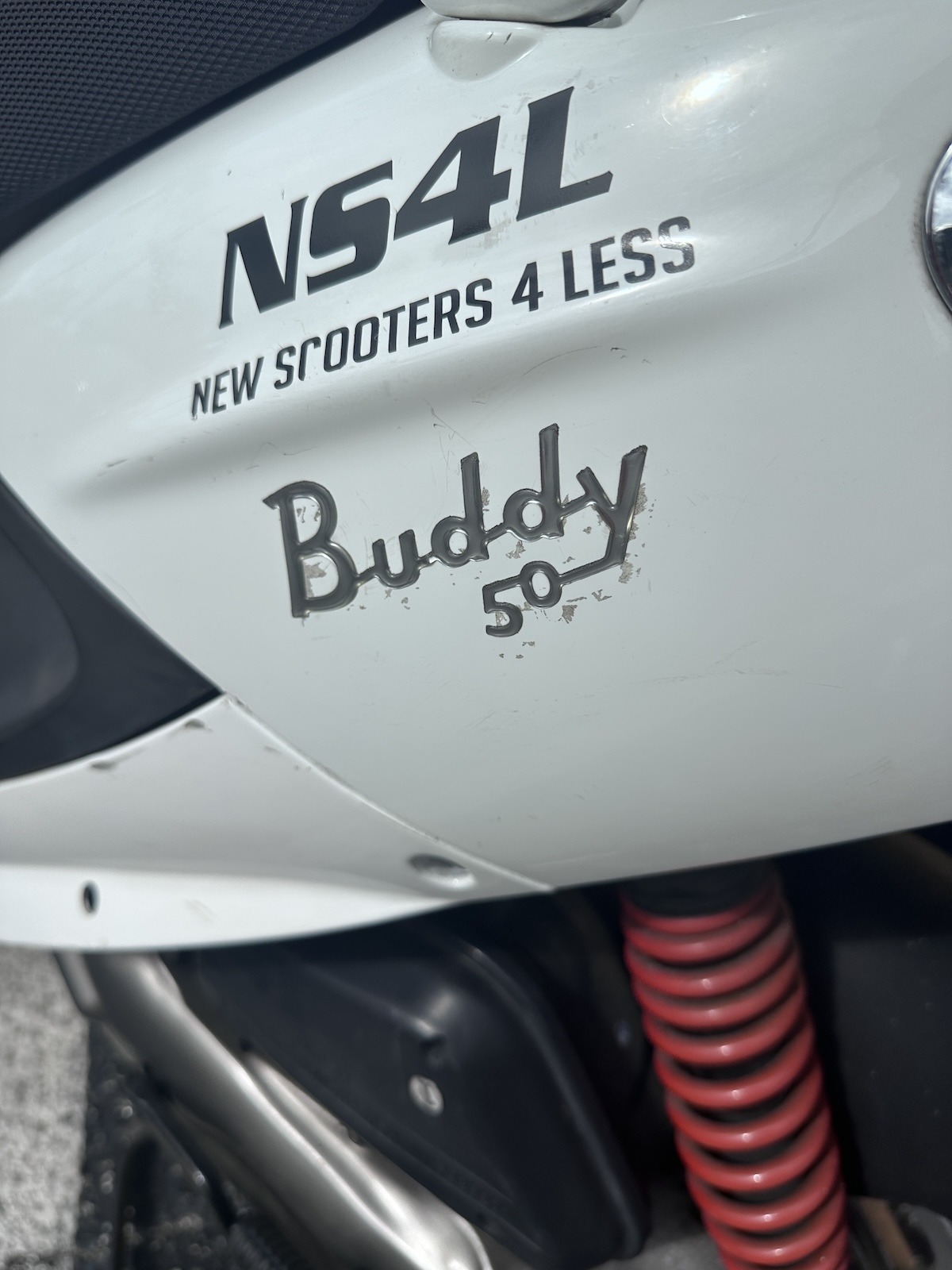 2019 White Genuine Buddy Scooter (Ref# 5299) - Image 12